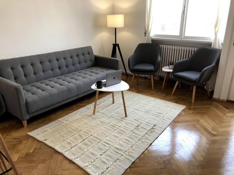 Lovely Studio Bukarest Kültér fotó