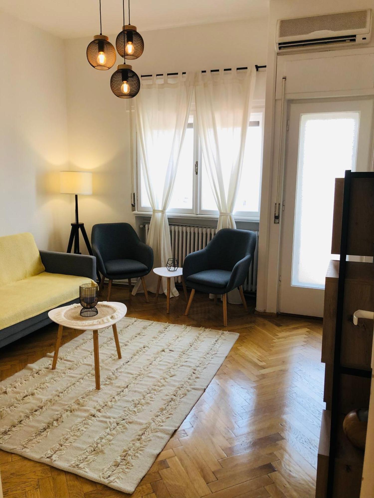 Lovely Studio Bukarest Kültér fotó